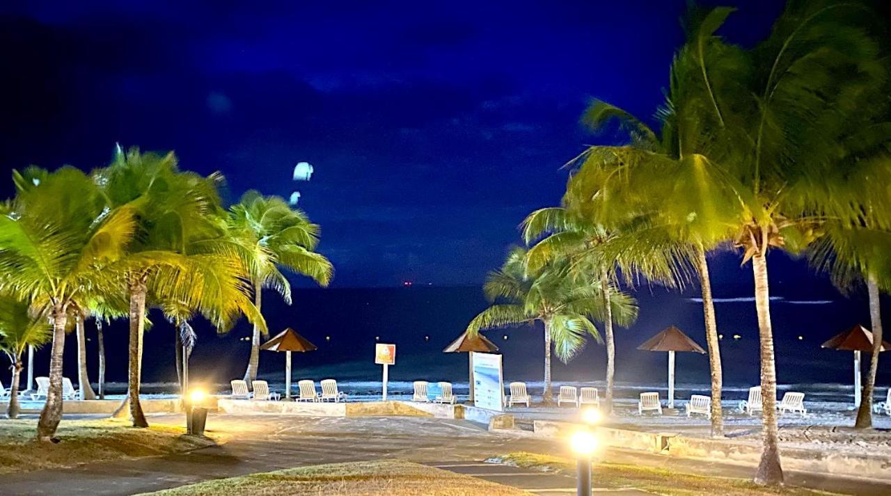 Acces Direct Plage, Vue Mer D'Exception, Les Gwada Studios, Village Vacances サンタンヌ エクステリア 写真